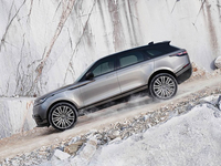 Объявлены российские цены на новый Range Rover Velar