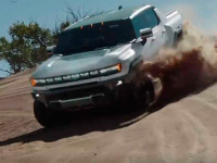 «Режим краба» возрожденного Hummer показали на видео