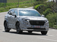 Новый Honda CR-V заметили во время дорожных тестов