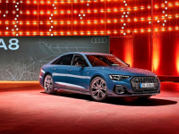 Audi обновила флагманский седан A8