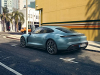 Выросла стоимость всего модельного ряда Porsche