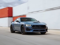 Ford представил спорткар Mustang нового поколения