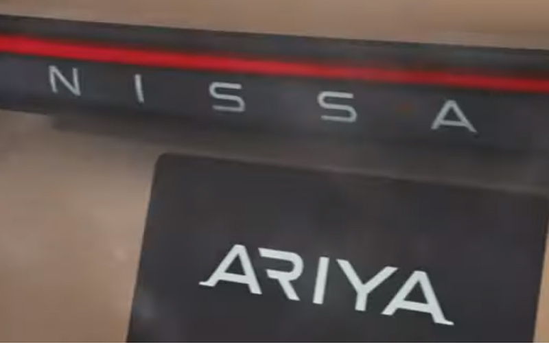 Nissan      Ariya