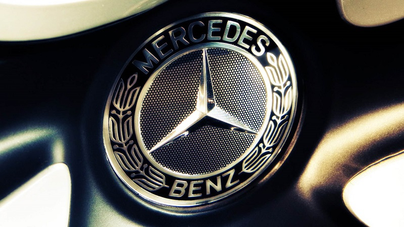 Mercedes-Benz    352  Sprinter