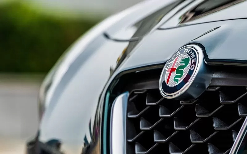   Alfa Romeo  :       GTV