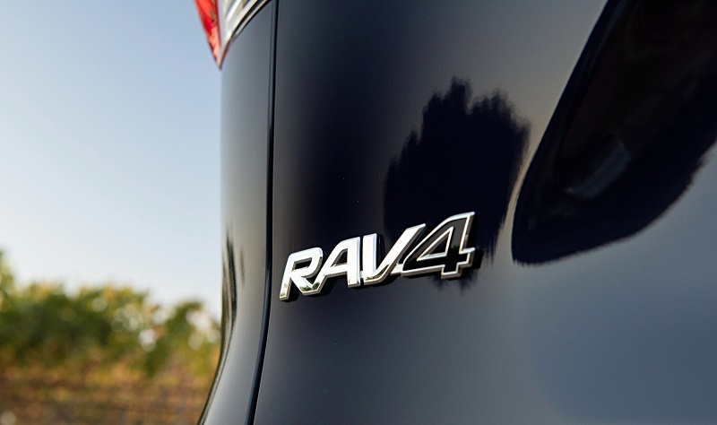 Toyota   RAV4:     